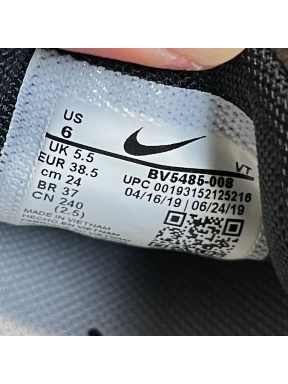 Nike Air Max 200 Mens Size 6 Black White Athletic Running Walking Shoes Sneakers
